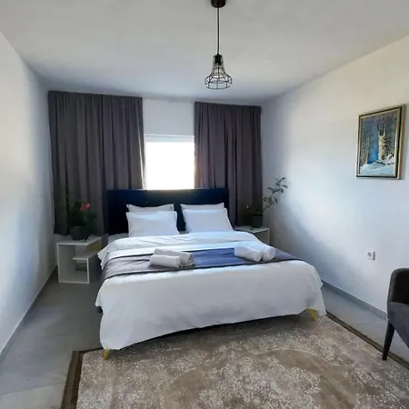 Villa Maglic *
